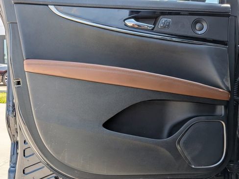 Used 2023 Lincoln Nautilus Reserve image 8