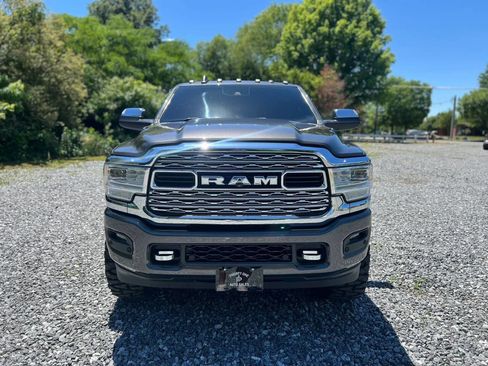 Used 2019 RAM 2500 Limited AWD/4WD image 2
