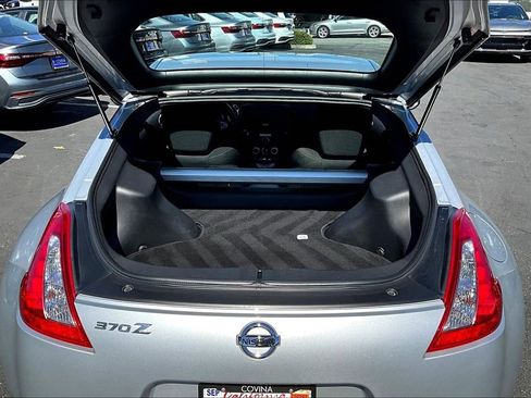 Used 2014 Nissan 370Z Coupe image 19