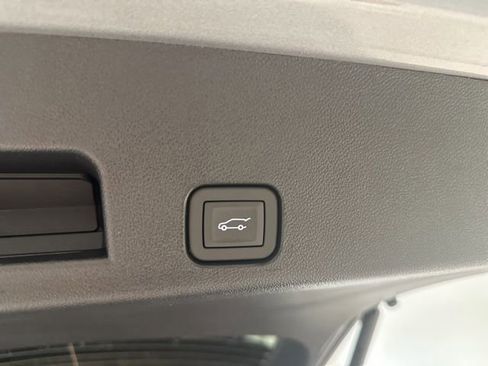 New 2026 Chevrolet Traverse LT w/ Midnight/Sport Edition image 15