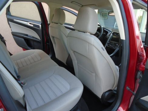 Used 2020 Ford Fusion S image 9