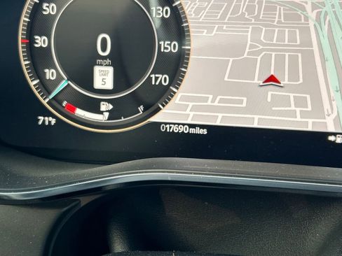 Used 2024 Jaguar F-PACE R-Dynamic S image 44