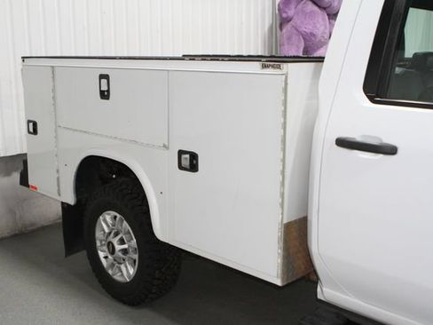 Used 2023 Chevrolet Silverado 2500 W/T w/ WT Fleet Convenience Package AWD/4WD image 3