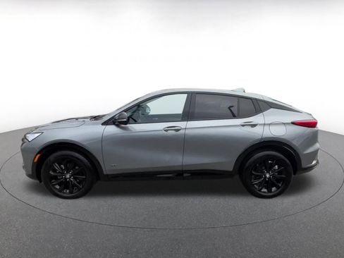 Used 2025 Buick Envista Sport Touring image 9