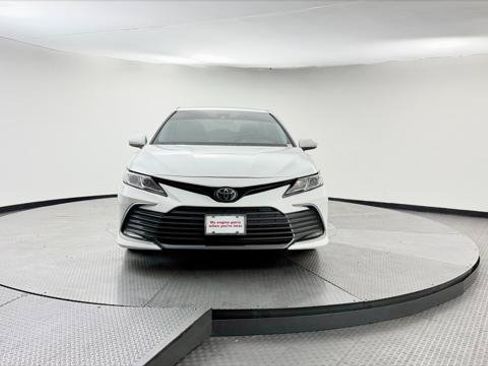 Used 2023 Toyota Camry LE FWD image 12