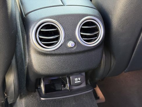 Used 2018 Mercedes-Benz E 300 image 21
