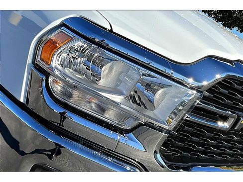 Certified 2024 RAM 3500 Big Horn image 34