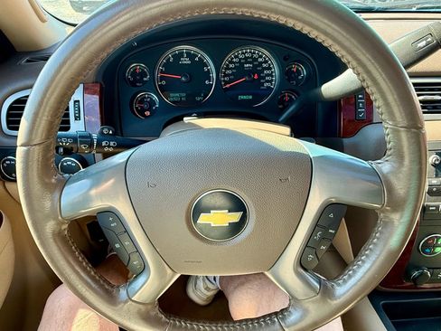 Used 2010 Chevrolet Suburban LS w/ Interior Plus Package AWD/4WD image 10