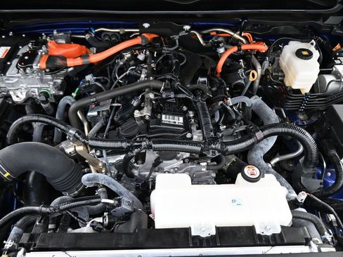 Used 2025 Toyota Tacoma TRD Sport AWD/4WD image 19