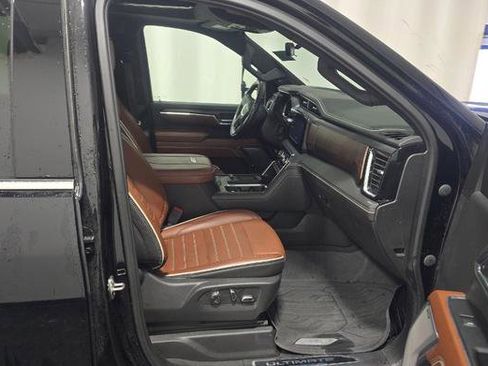Used 2024 GMC Sierra 2500 Denali Ultimate image 10