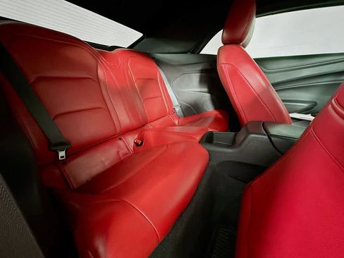 Used 2019 Chevrolet Camaro SS image 31