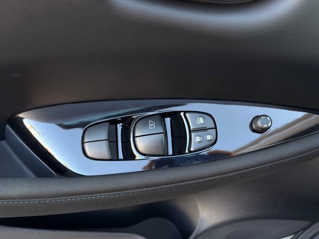 Certified 2025 Nissan Leaf SV Plus FWD image 11