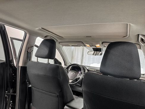 Used 2018 Toyota RAV4 XLE w/ Plus Extra Value Package AWD/4WD image 13