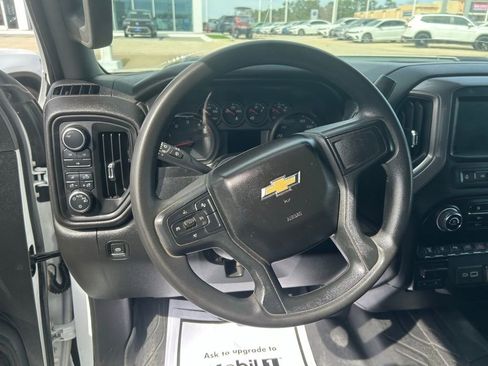 Used 2024 Chevrolet Silverado 2500 Custom w/ Custom Value Package image 11