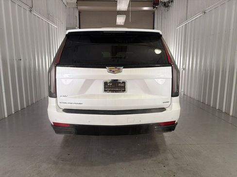 Used 2021 Cadillac Escalade ESV Sport Platinum image 6