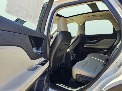 New 2026 Lincoln Corsair Reserve image 24