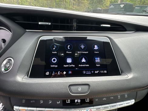 Used 2022 Cadillac XT4 Sport w/ Comfort Package FWD image 27