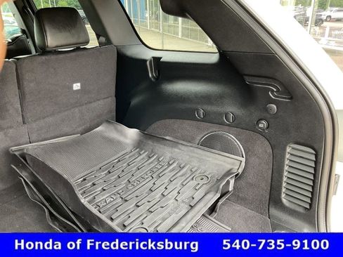 Used 2019 Jeep Grand Cherokee Overland AWD/4WD image 23