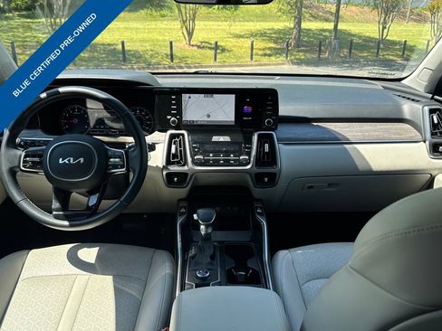 Used 2023 Kia Sorento EX FWD image 12