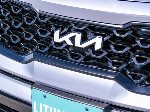 Used 2022 Kia Sorento SX FWD image 13