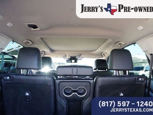 Used 2023 Honda Pilot Touring image 25