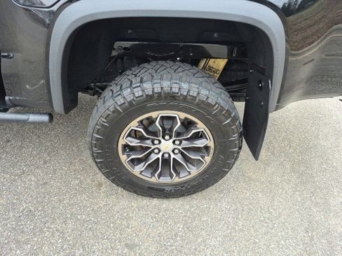 Used 2018 Chevrolet Colorado ZR2 image 19