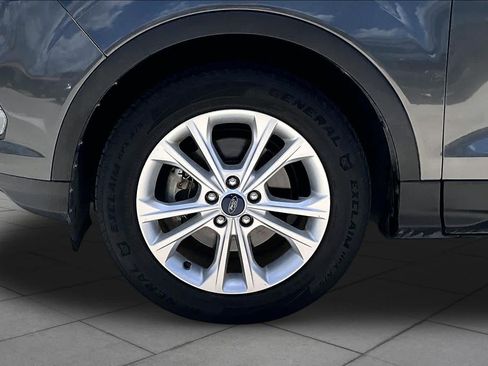 Used 2017 Ford Escape SE FWD image 11