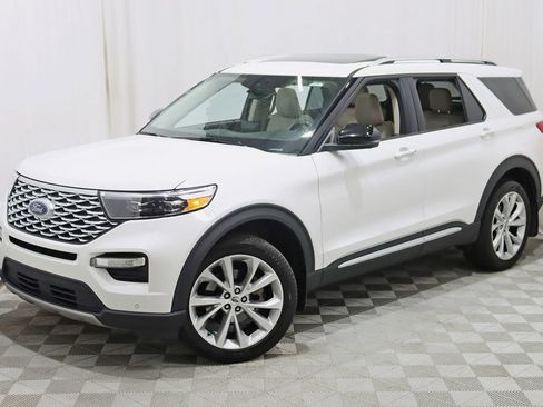 Used 2022 Ford Explorer Platinum w/ Equipment Group 601A AWD/4WD image 7