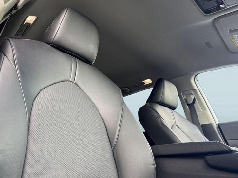 Used 2025 Toyota Grand Highlander FWD image 26