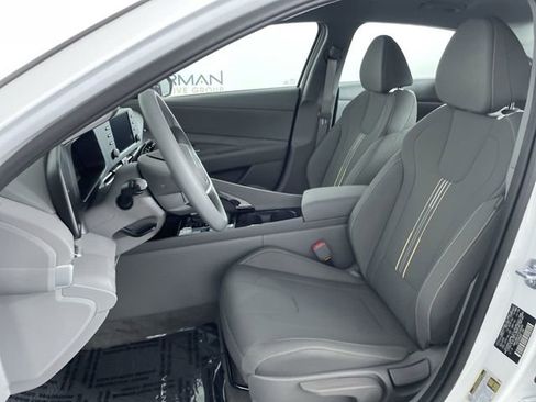 New 2026 Hyundai Elantra Blue image 18