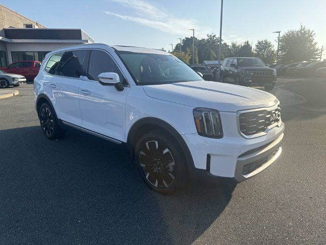 Used 2024 Kia Telluride SX FWD image 3