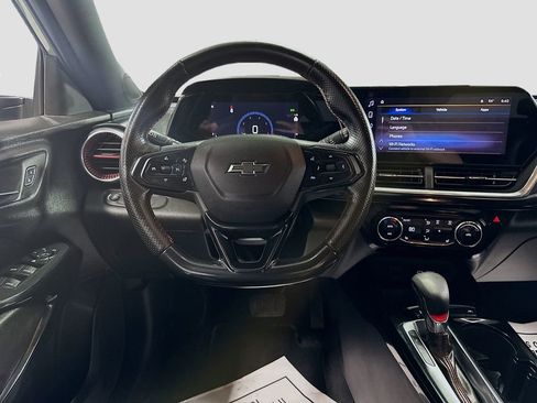 Used 2024 Chevrolet Trax RS w/ Driver Confidence Package image 22