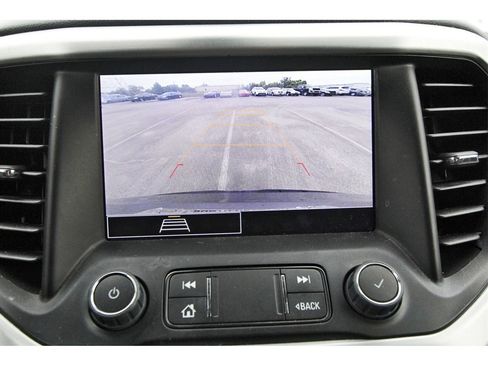 Used 2023 GMC Acadia SLE w/ Driver Convenience Package image 23