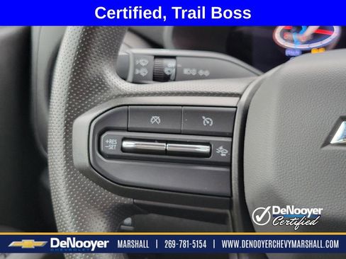 Used 2024 Chevrolet Colorado Trail Boss w/ Advanced Trailering Package AWD/4WD image 13