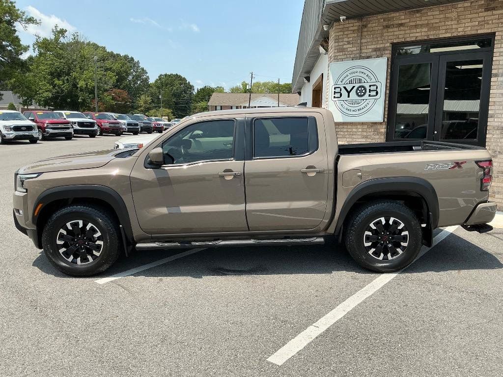 Used 2022 Nissan Frontier Pro-X w/ Technology Package RWD image 2