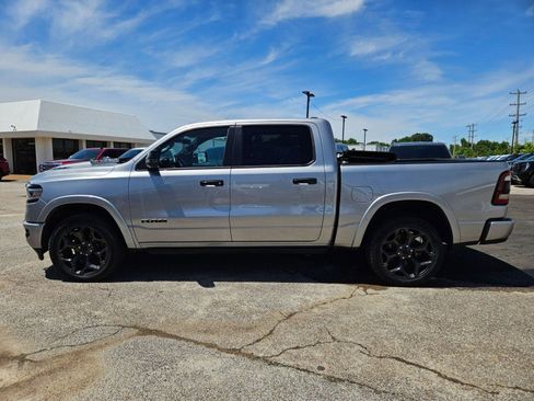 Used 2023 RAM 1500 Limited AWD/4WD image 2