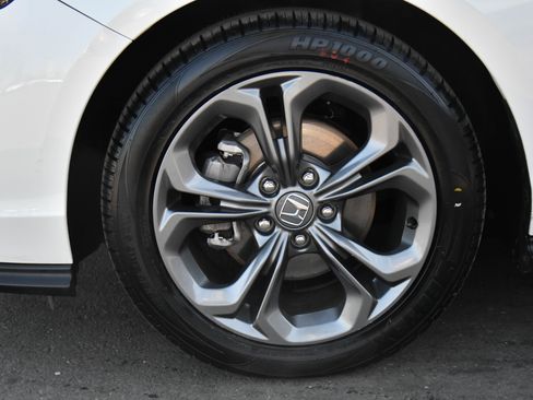 Used 2023 Honda Accord EX image 12