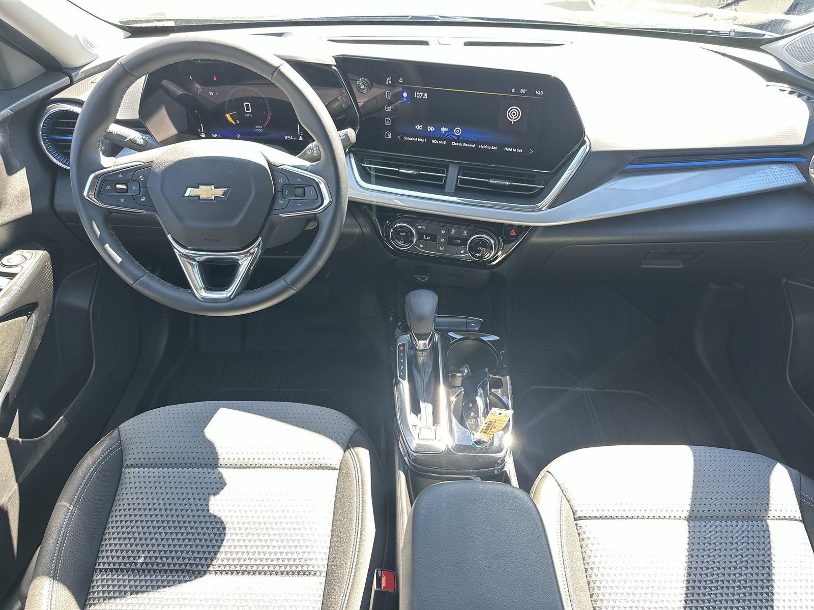 Used 2025 Chevrolet Trax LT w/ Driver Confidence Package FWD image 18