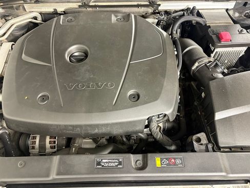 Used 2020 Volvo S60 T5 Momentum FWD image 39