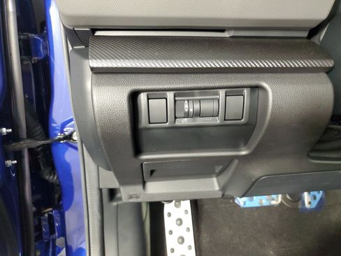 Used 2025 Subaru Crosstrek 2.5i Sport w/ Crosstrek Mirror Package image 29