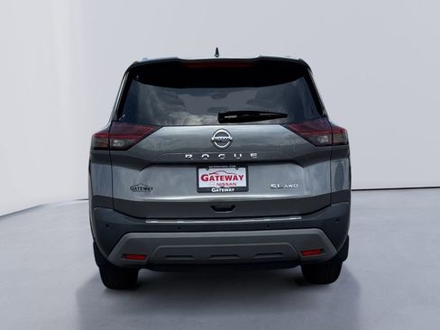 Used 2021 Nissan Rogue SL image 4