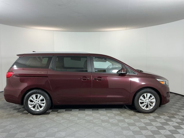 Used 2015 Kia Sedona LX FWD image 4