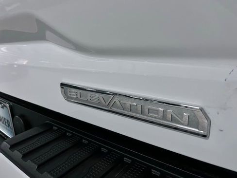 Used 2024 GMC Sierra 1500 Elevation image 30