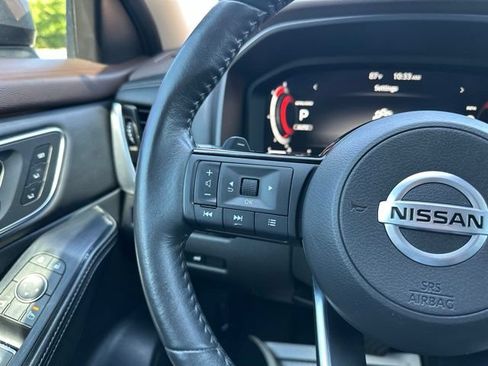 Used 2021 Nissan Rogue Platinum AWD/4WD image 23