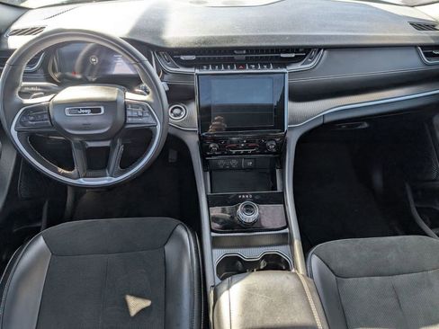 Used 2024 Jeep Grand Cherokee L Altitude image 38