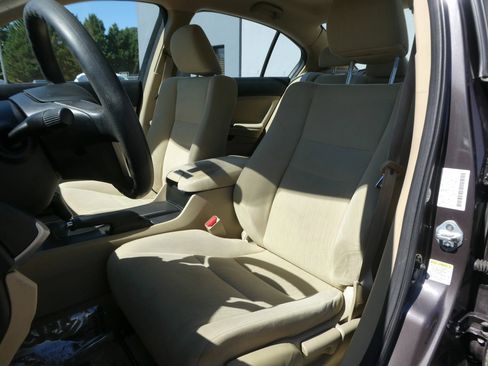 Used 2011 Honda Accord LX image 12