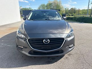 Used 2018 MAZDA MAZDA3 Touring FWD video 2