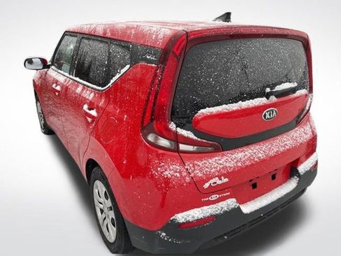 Used 2020 Kia Soul LX image 6