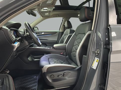 New 2026 Volkswagen Atlas Peak Edition AWD/4WD image 17