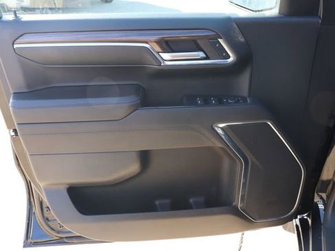 Used 2023 Chevrolet Silverado 1500 LT image 30